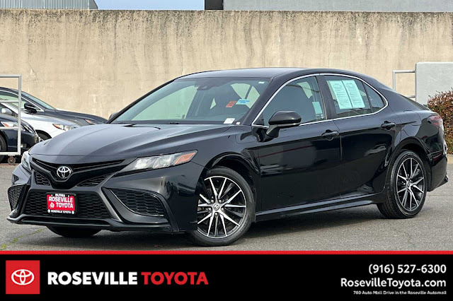 2021 Toyota Camry SE