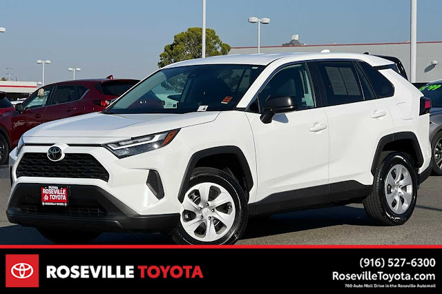 2024 Toyota RAV4 LE