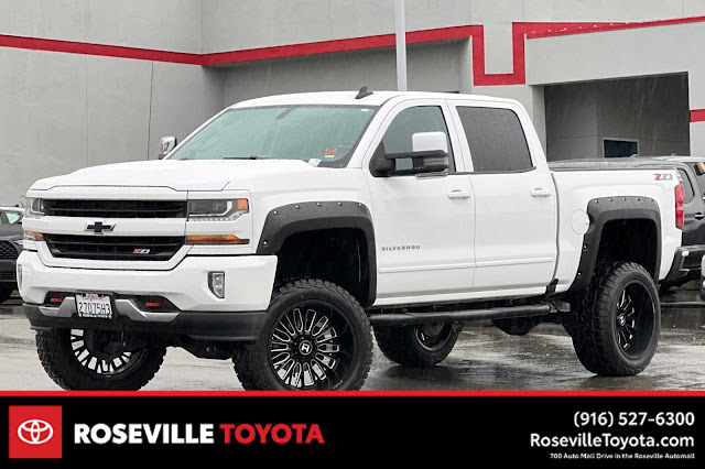 2018 Chevrolet Silverado 1500 LT 4WD Crew Cab 143.5