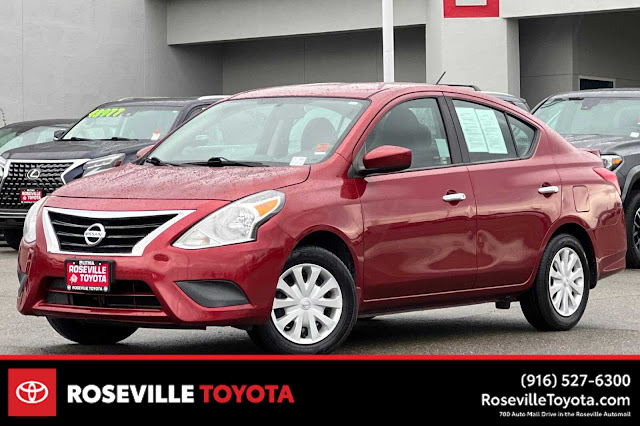 2017 Nissan Versa SV