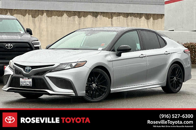 2021 Toyota Camry Hybrid XSE