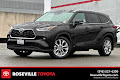 2022 Toyota Highlander Hybrid Limited