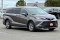 2023 Toyota Sienna LE