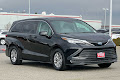 2022 Toyota Sienna LE