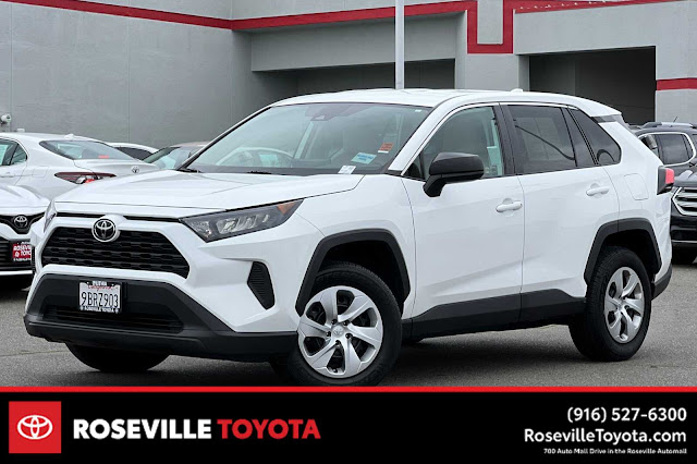 2022 Toyota RAV4 LE