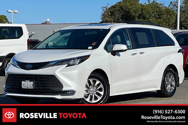 2022 Toyota Sienna XLE