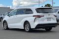 2022 Toyota Sienna LE