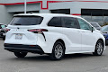 2022 Toyota Sienna LE