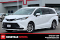 2022 Toyota Sienna LE