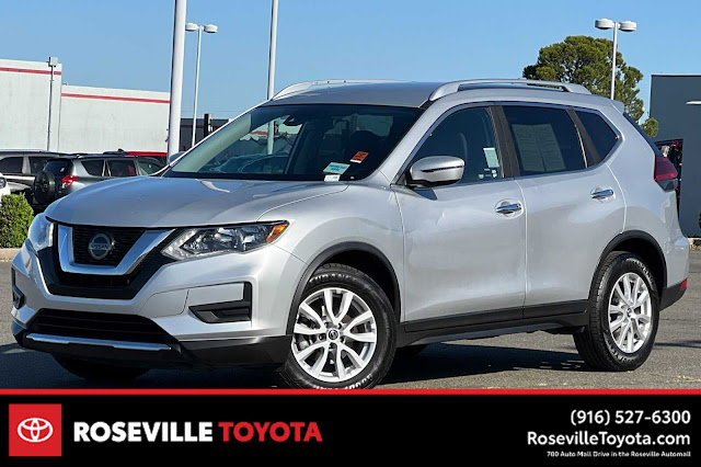 2020 Nissan Rogue SV