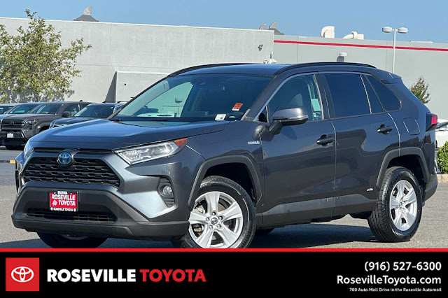 2020 Toyota RAV4 Hybrid XLE