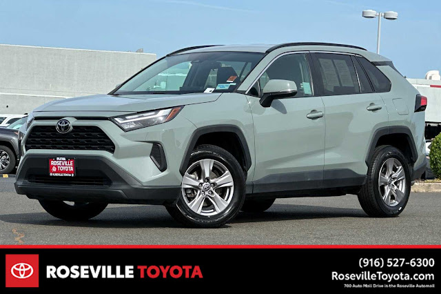 2022 Toyota RAV4 XLE