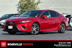 2019 Toyota Camry Hybrid SE
