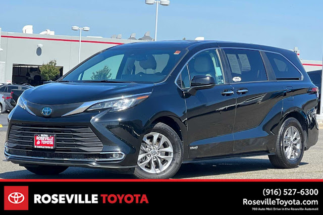 2021 Toyota Sienna XLE