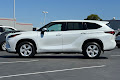 2022 Toyota Highlander Hybrid LE
