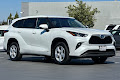 2022 Toyota Highlander Hybrid LE