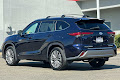 2021 Toyota Highlander Hybrid Platinum