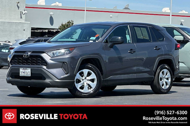 2022 Toyota RAV4 LE