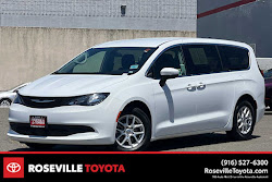 2022 Chrysler Voyager LX
