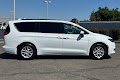 2020 Chrysler Voyager LX