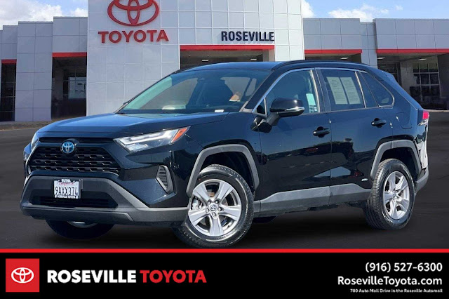 2022 Toyota RAV4 Hybrid XLE