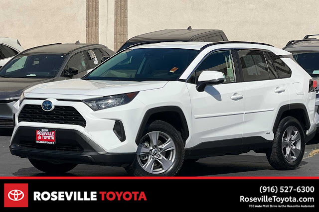 2022 Toyota RAV4 Hybrid LE