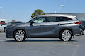 2022 Toyota Highlander Hybrid Platinum
