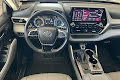 2022 Toyota Highlander Hybrid Platinum