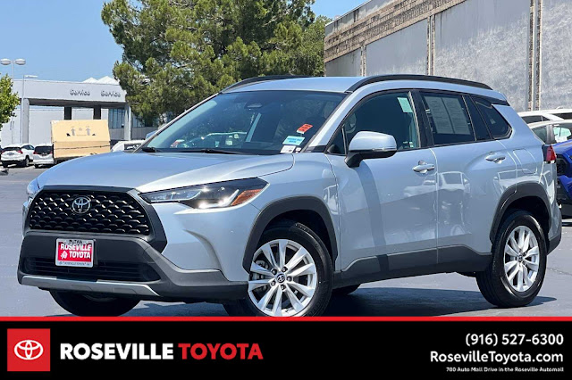 2023 Toyota Corolla Cross LE