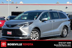 2023 Toyota Sienna XLE