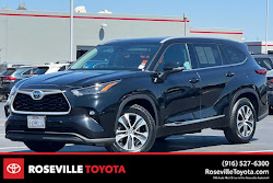 2022 Toyota Highlander Hybrid XLE
