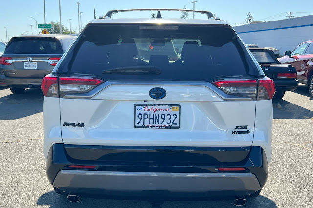 2019 Toyota RAV4 Hybrid XSE