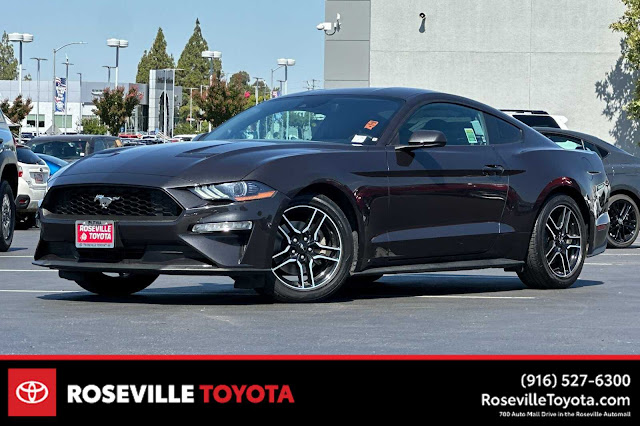 2022 Ford Mustang EcoBoost