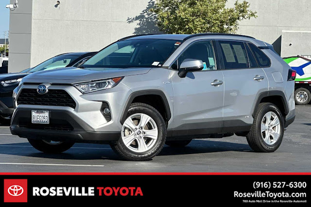 2021 Toyota RAV4 Hybrid XLE