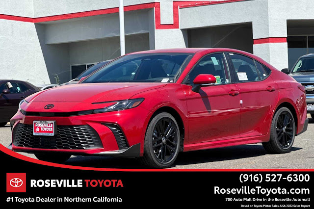 2025 Toyota Camry SE