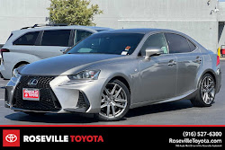 2017 Lexus IS 