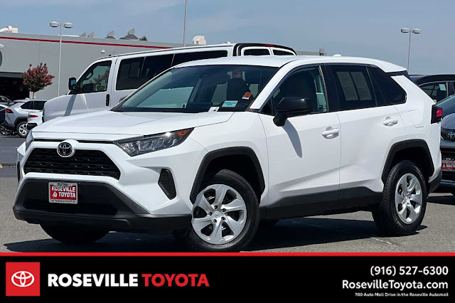 2022 Toyota RAV4 LE