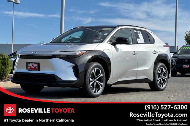 2025 Toyota bZ4X XLE