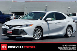 2020 Toyota Camry Hybrid XLE