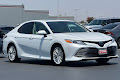 2020 Toyota Camry Hybrid XLE