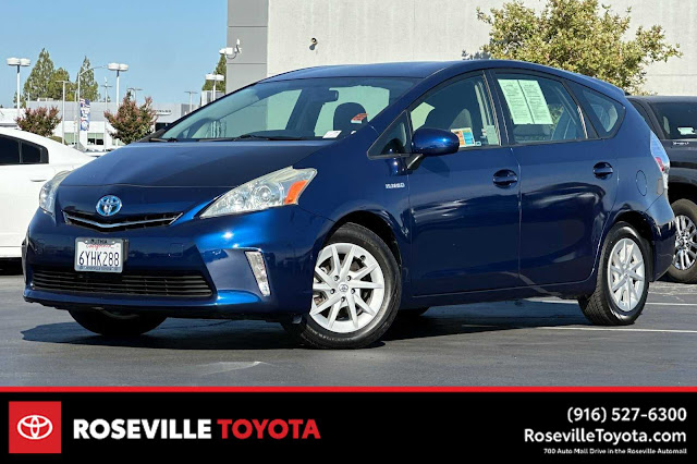 2013 Toyota Prius V Two