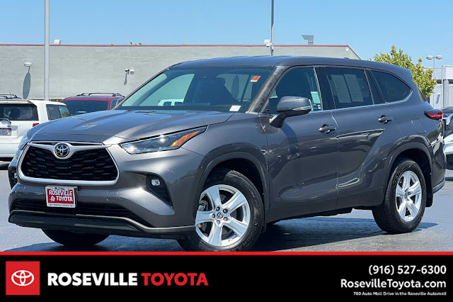 2021 Toyota Highlander LE