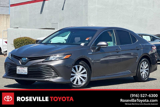 2020 Toyota Camry Hybrid LE