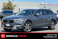 2017 Volvo V90 Cross Country 