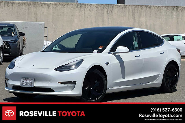 2020 Tesla Model 3 Standard Range