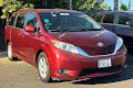 2016 Toyota Sienna LE
