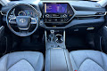 2023 Toyota Highlander Hybrid Bronze Edition