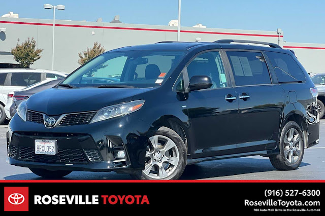 2020 Toyota Sienna SE