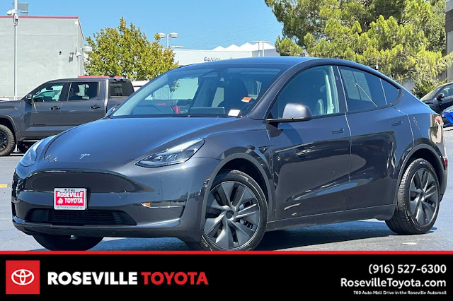 2024 Tesla Model Y Long Range