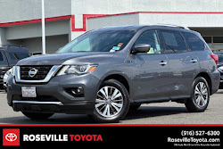 2019 Nissan Pathfinder SL